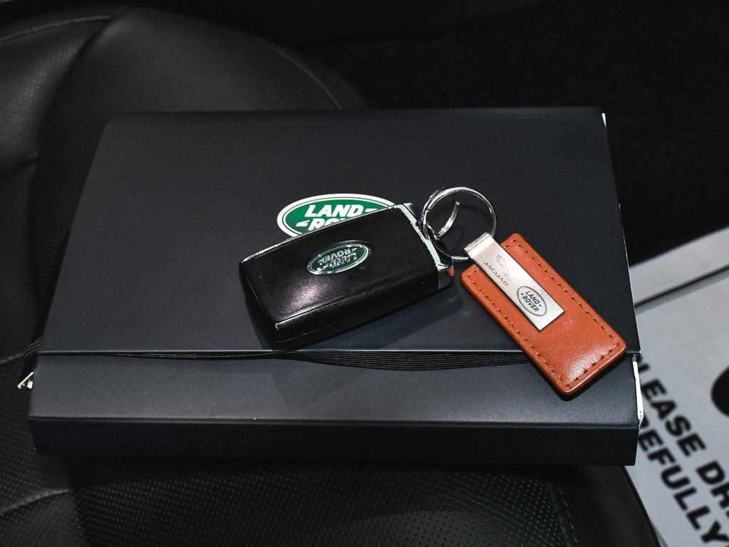 Used 2024 Land Rover Range Rover SE AWD/4WD image 61