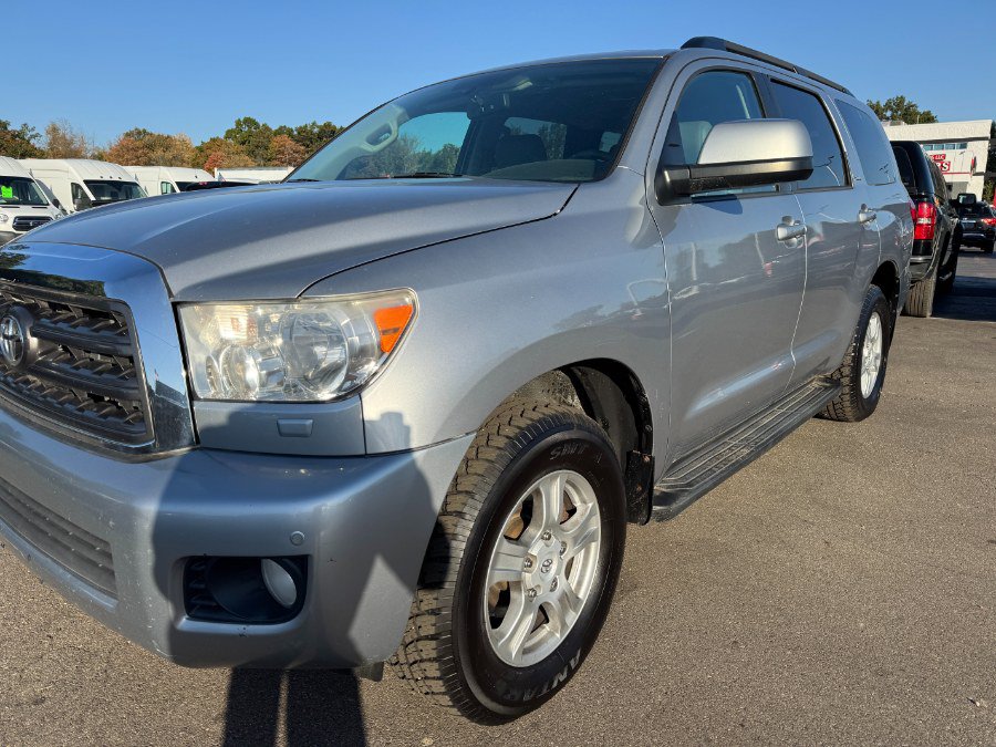 Used 2014 Toyota Sequoia SR5 AWD/4WD image 9