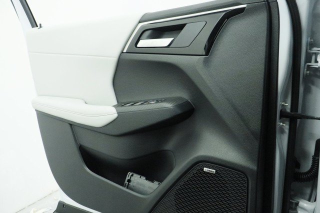 New 2026 Mitsubishi Outlander SE FWD image 15