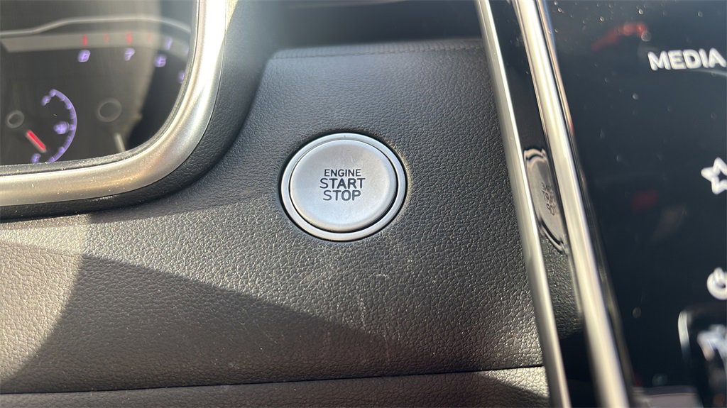 Used 2022 Hyundai Santa Cruz SEL image 24