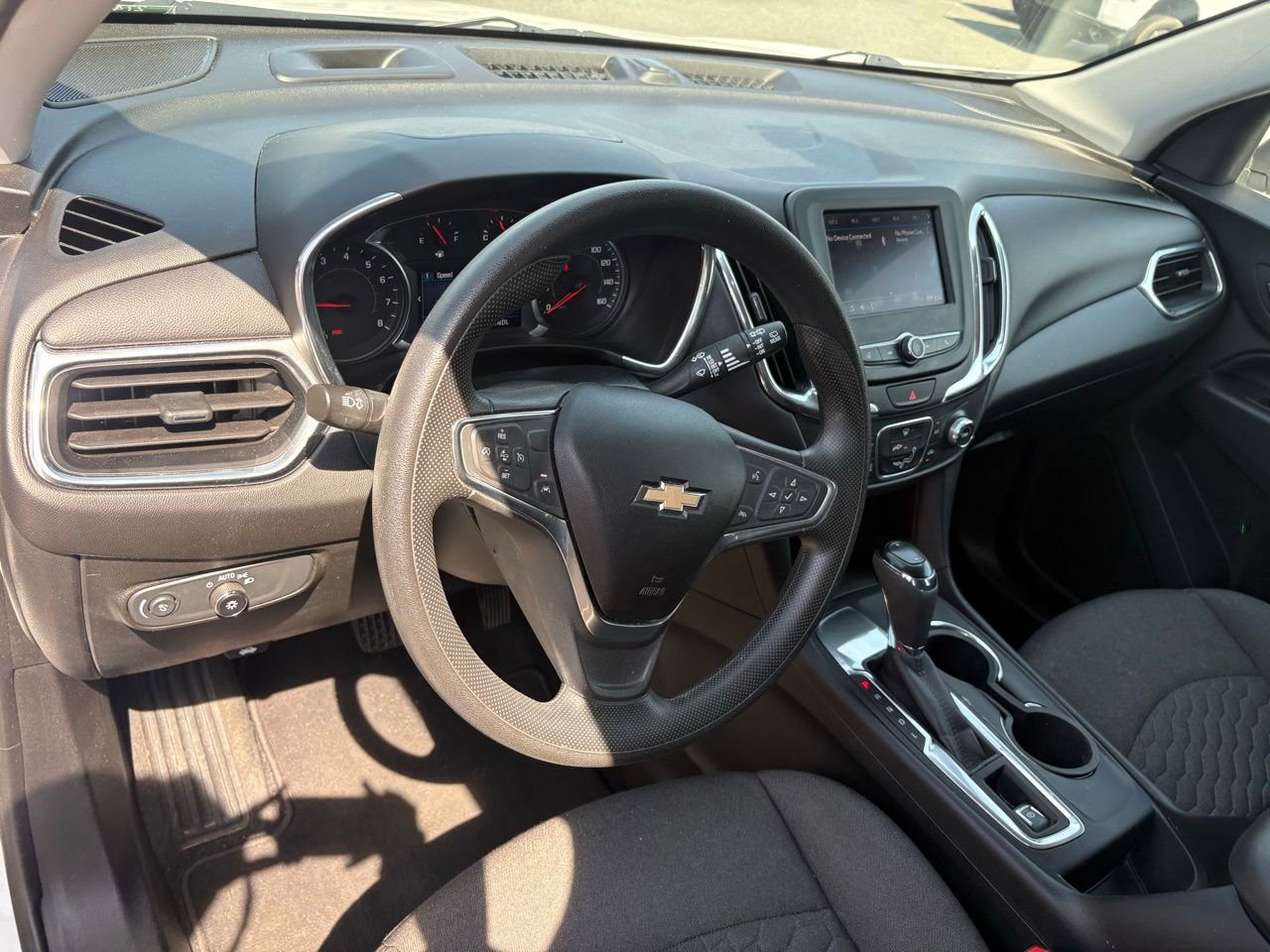 Used 2020 Chevrolet Equinox LT FWD image 4