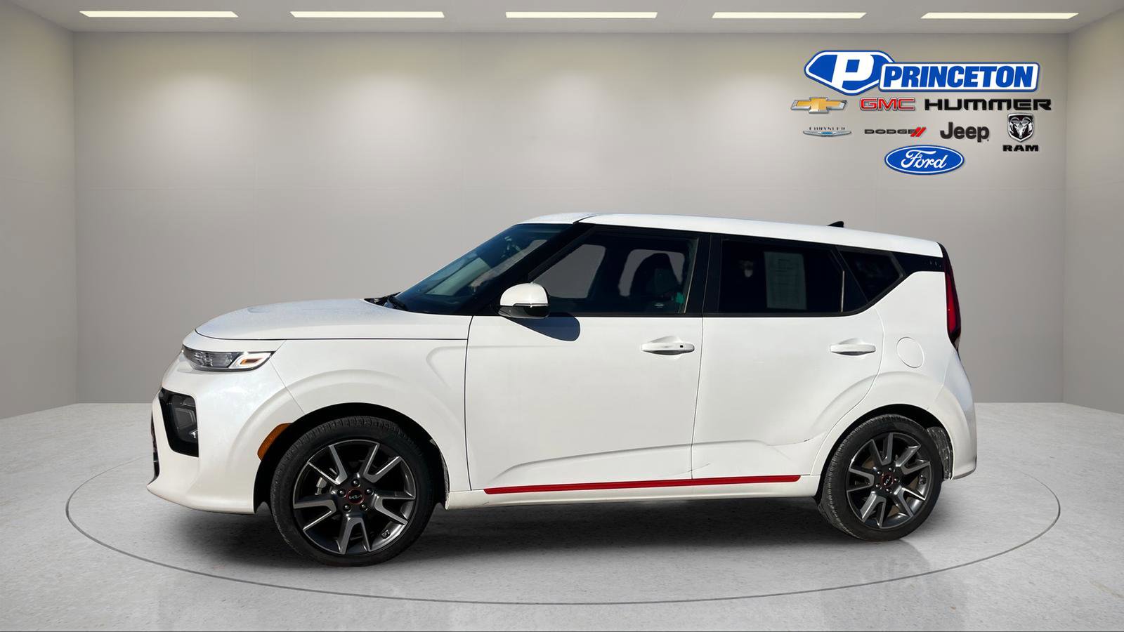 Used 2022 Kia Soul GT-Line FWD image 4