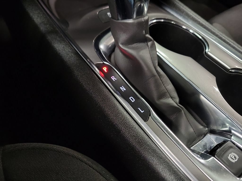 Used 2024 Chevrolet Malibu LT FWD image 17