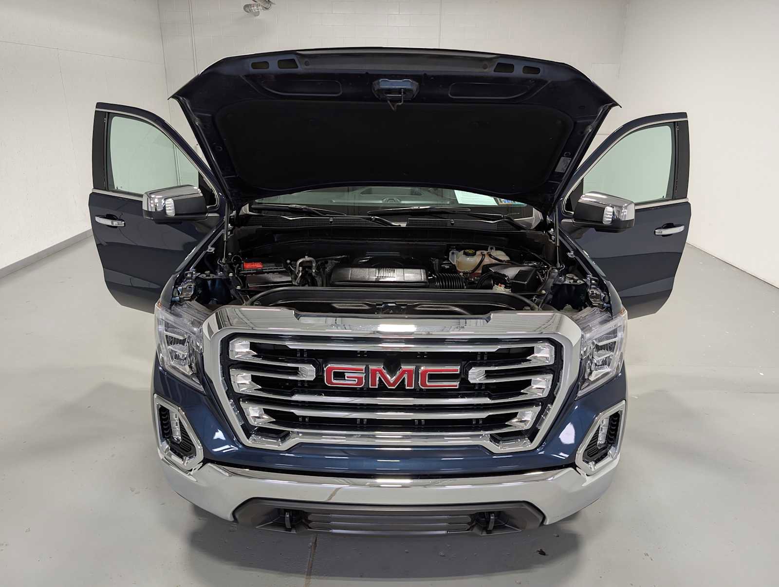 Certified 2022 GMC Sierra 1500 SLT w/ SLT Premium Package AWD/4WD image 13