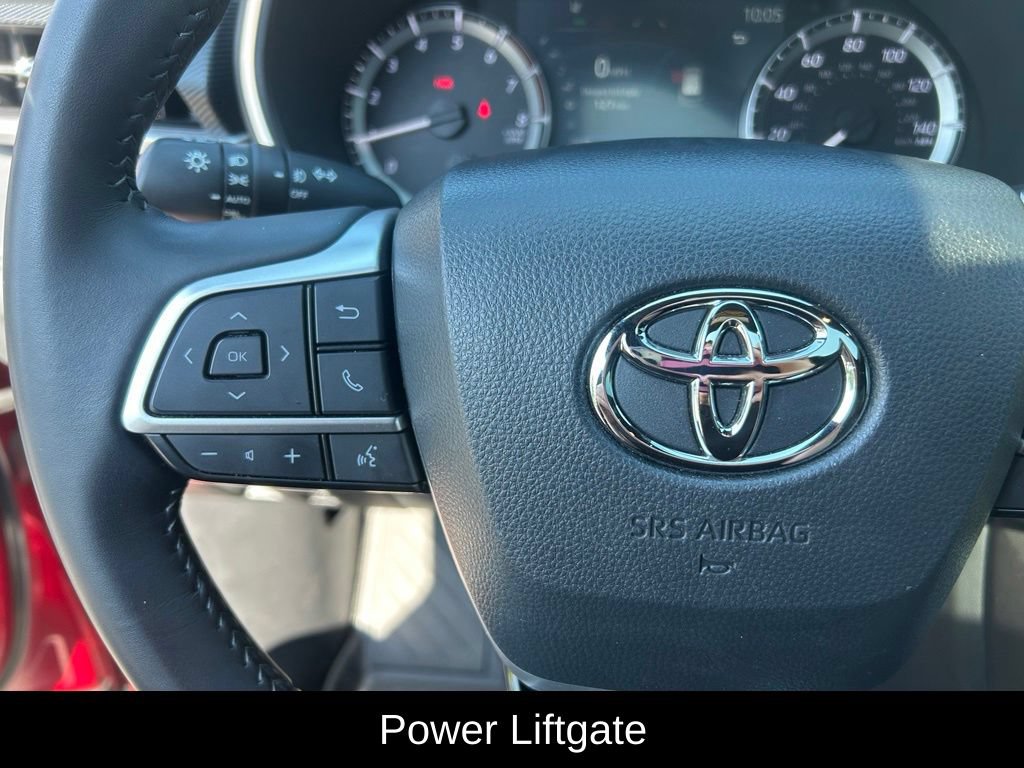 Used 2024 Toyota Highlander XSE AWD/4WD image 11