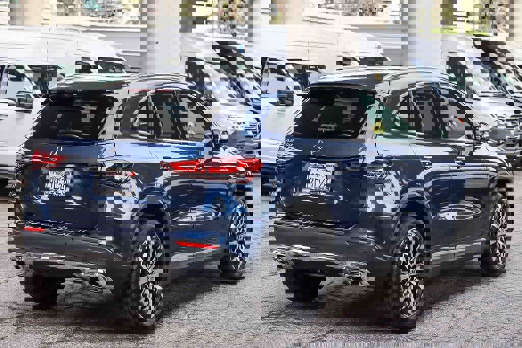 Used 2023 Mercedes-Benz GLA 250 w/ Premium Package image 4