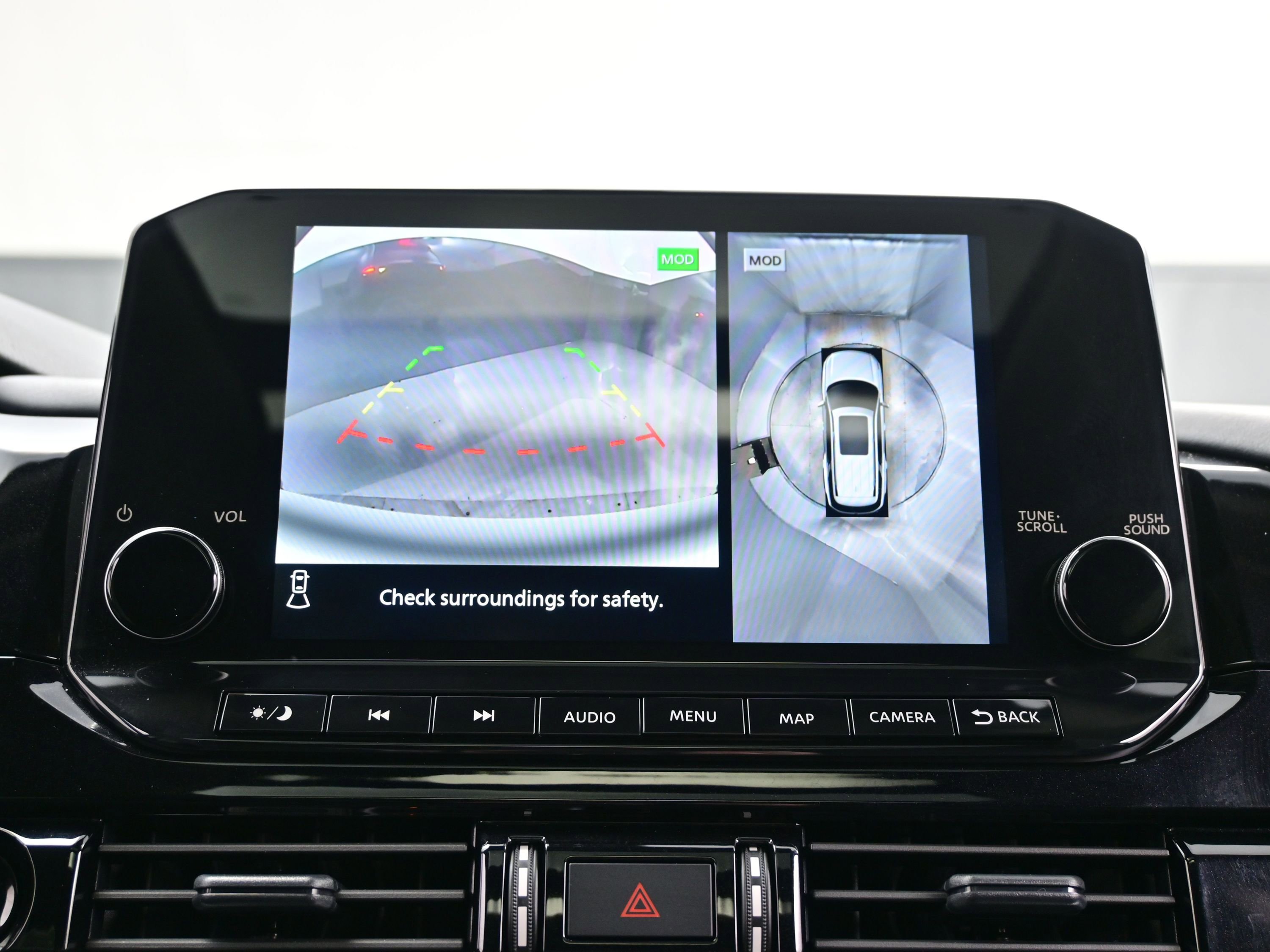 Used 2025 Nissan Pathfinder Platinum w/ Cargo Package image 20