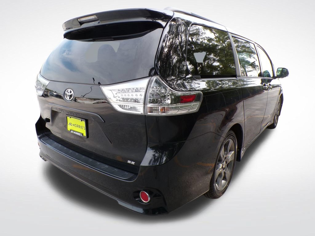 Used 2016 Toyota Sienna SE FWD image 6