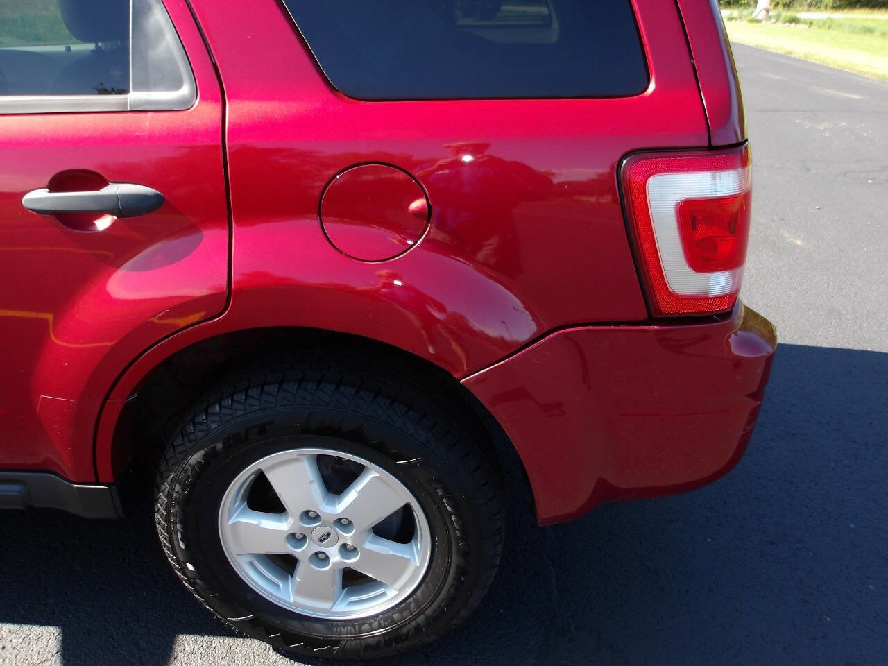 Used 2008 Ford Escape XLT FWD image 35