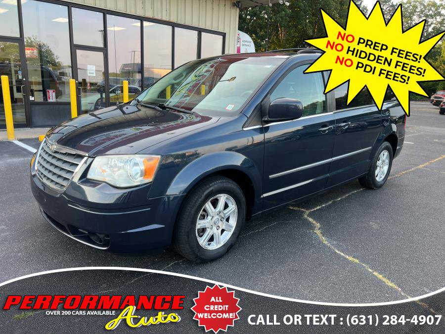 Used 2009 Chrysler Town & Country Touring image 1