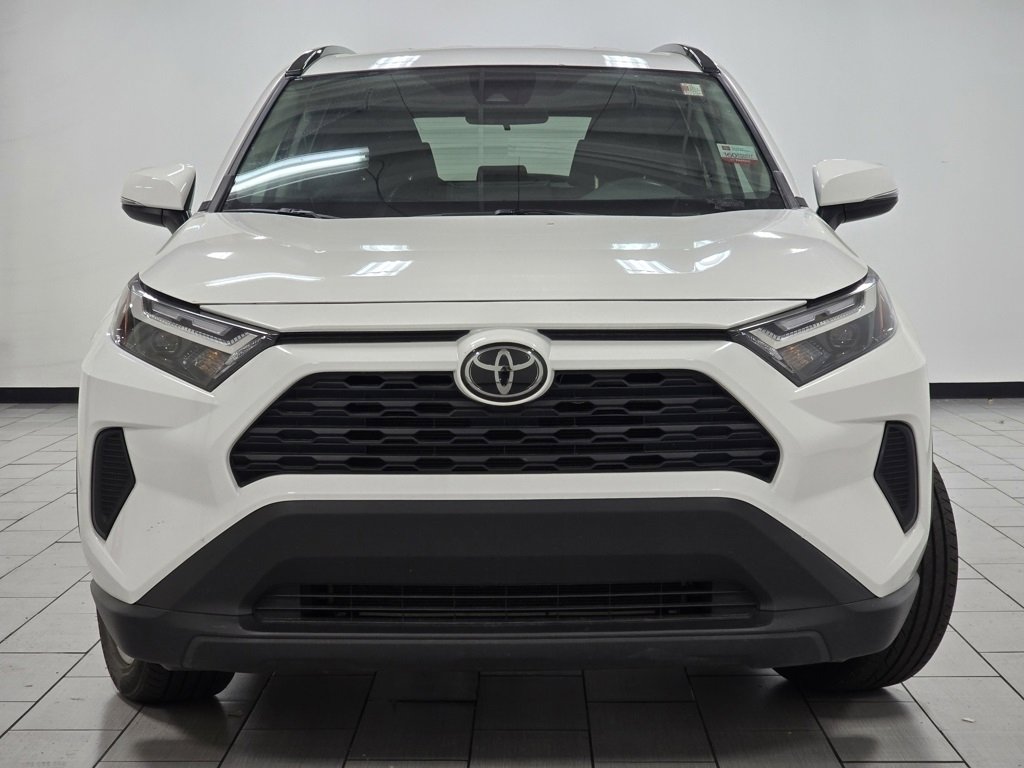 Used 2024 Toyota RAV4 XLE image 9