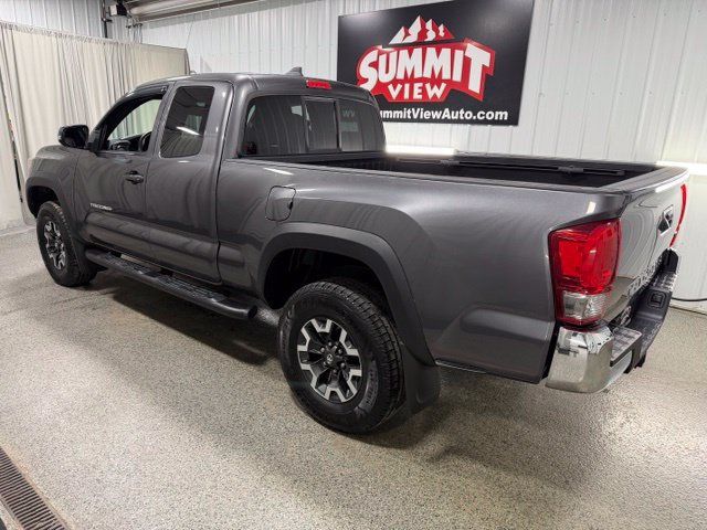 Used 2017 Toyota Tacoma TRD Off-Road w/ Tow Package AWD/4WD image 6