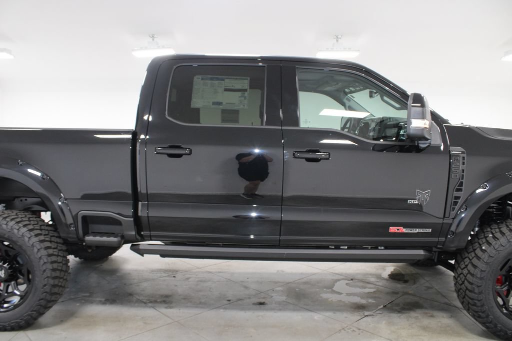 New 2026 Ford F250 Lariat w/ Black Appearance Package AWD/4WD image 10