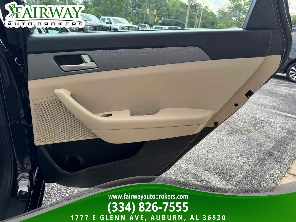 Used 2017 Hyundai Sonata SE FWD image 31