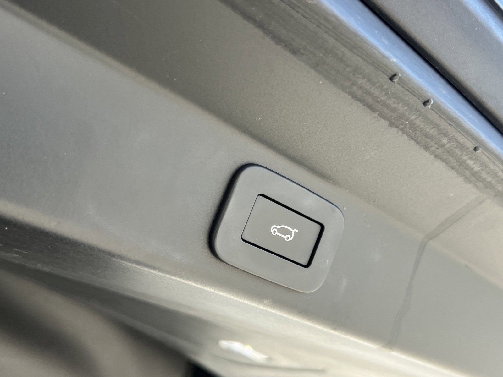 Used 2023 Land Rover Range Rover Sport SE image 17