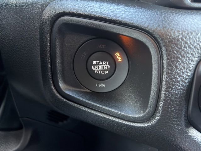 Used 2024 Jeep Wrangler Unlimited image 21