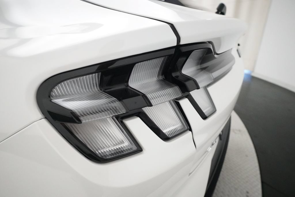 Used 2021 Ford Mustang Mach-E GT AWD/4WD image 32