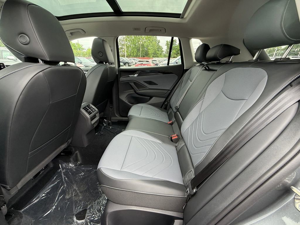 New 2026 Volkswagen Tiguan SE AWD/4WD image 24