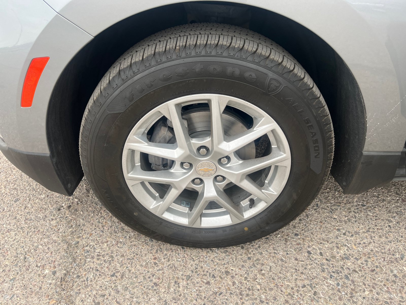 Used 2023 Chevrolet Equinox LT FWD image 25
