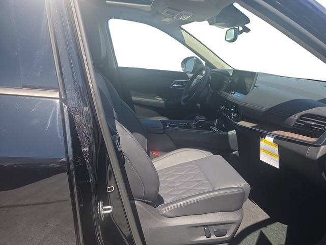 New 2026 Nissan Rogue Platinum w/ Platinum Premium Package AWD/4WD image 15