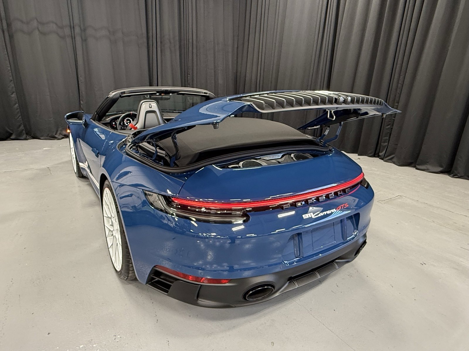 Certified 2023 Porsche 911 Carrera GTS image 31