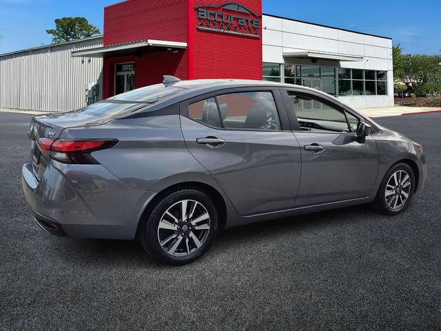 Used 2022 Nissan Versa SV image 5