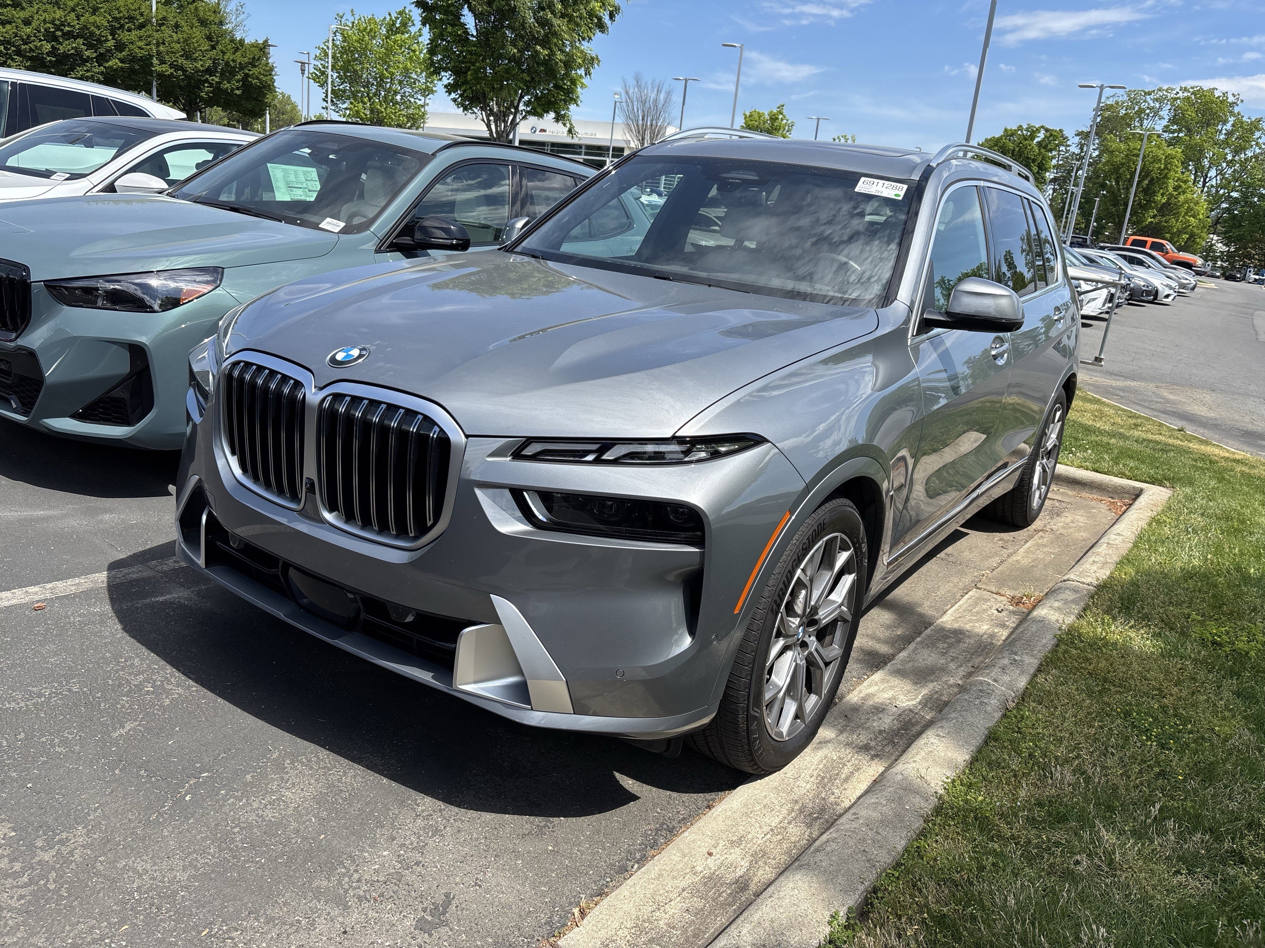 Certified 2025 BMW X7 xDrive40i image 12