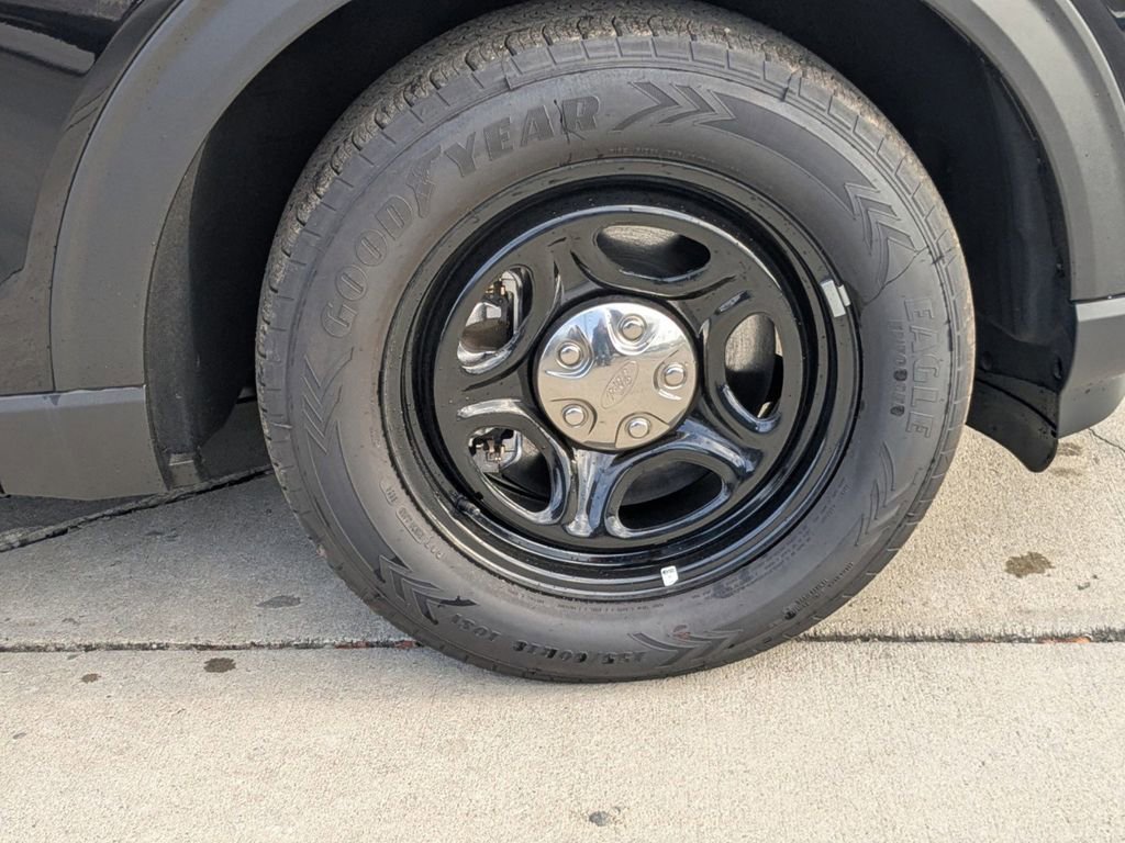 New 2025 Ford Explorer 4WD Police Interceptor image 11