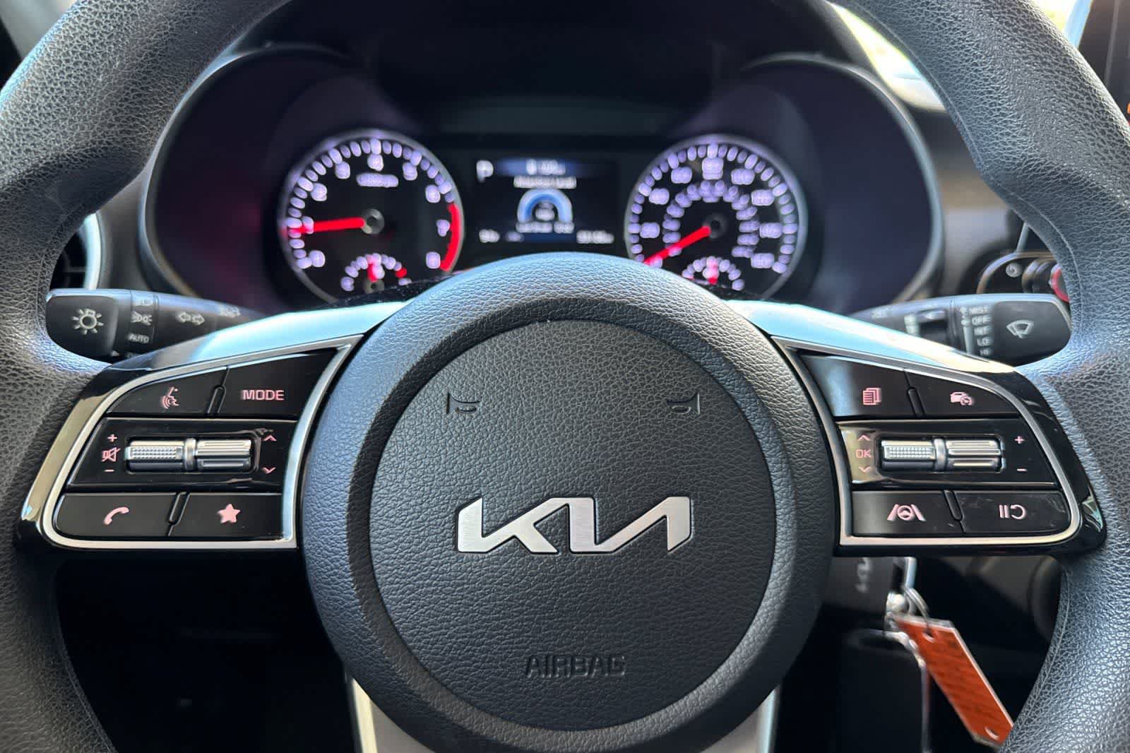 Used 2023 Kia Forte LXS FWD image 22