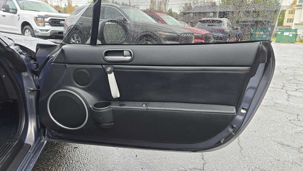 Used 2007 MAZDA MX-5 Miata Grand Touring w/ Premium Pkg image 11