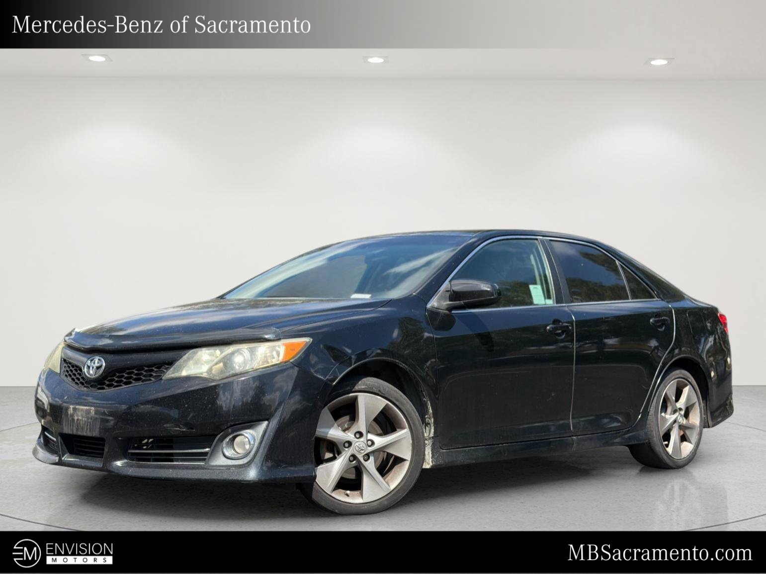 Used 2014 Toyota Camry SE FWD image 1