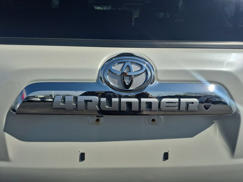 Used 2019 Toyota 4Runner Limited AWD/4WD image 34