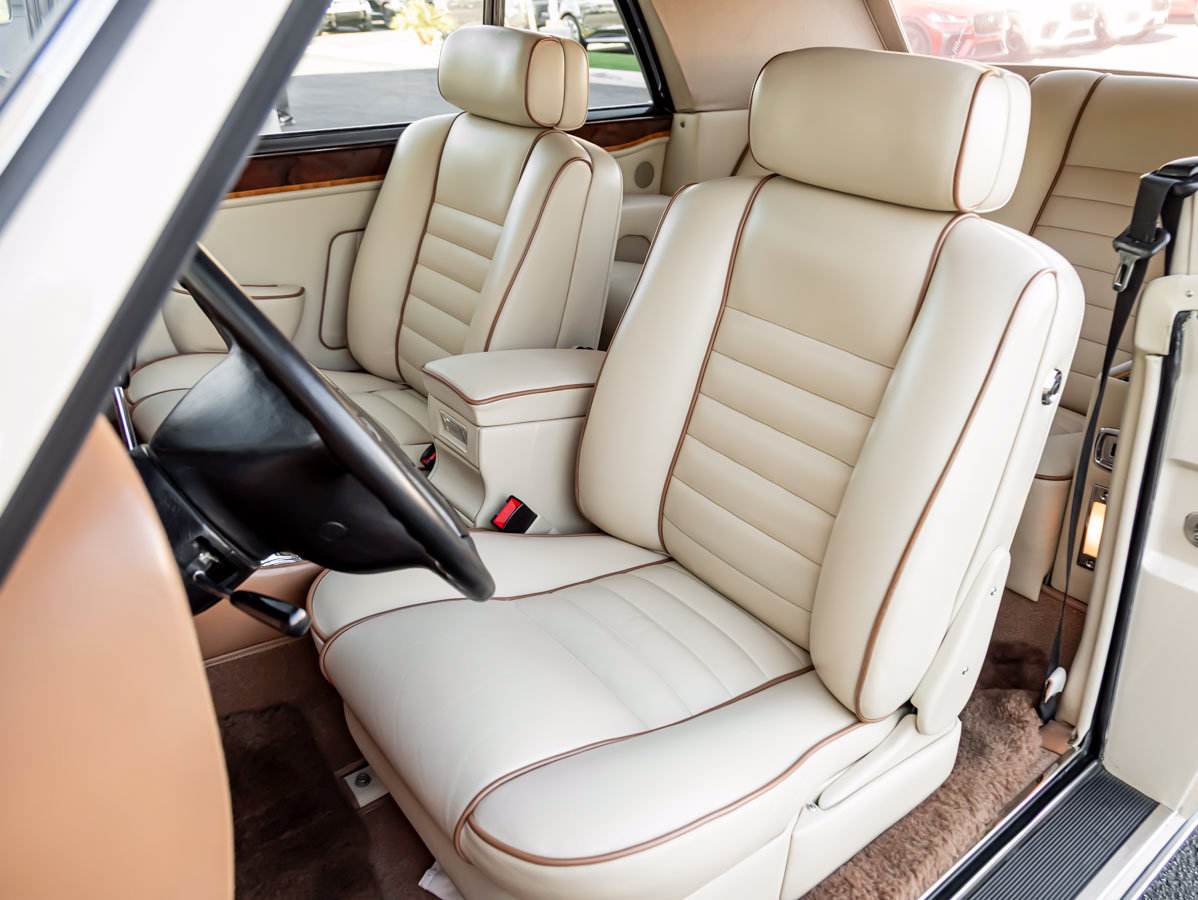 Used 1991 Rolls-Royce Corniche III RWD image 17