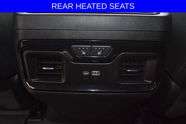 Used 2025 Chevrolet Silverado 2500 ZR2 w/ Technology Package AWD/4WD image 8