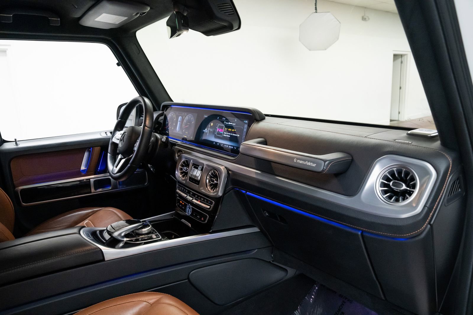 Used 2020 Mercedes-Benz G 550 image 25