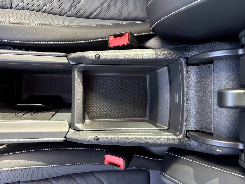 New 2026 Volkswagen Tiguan SE R-Line image 25