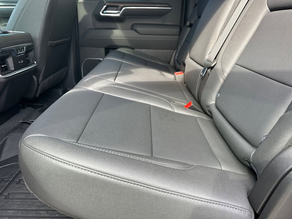 Used 2025 GMC Sierra 1500 SLT w/ SLT Premium Plus Package image 21