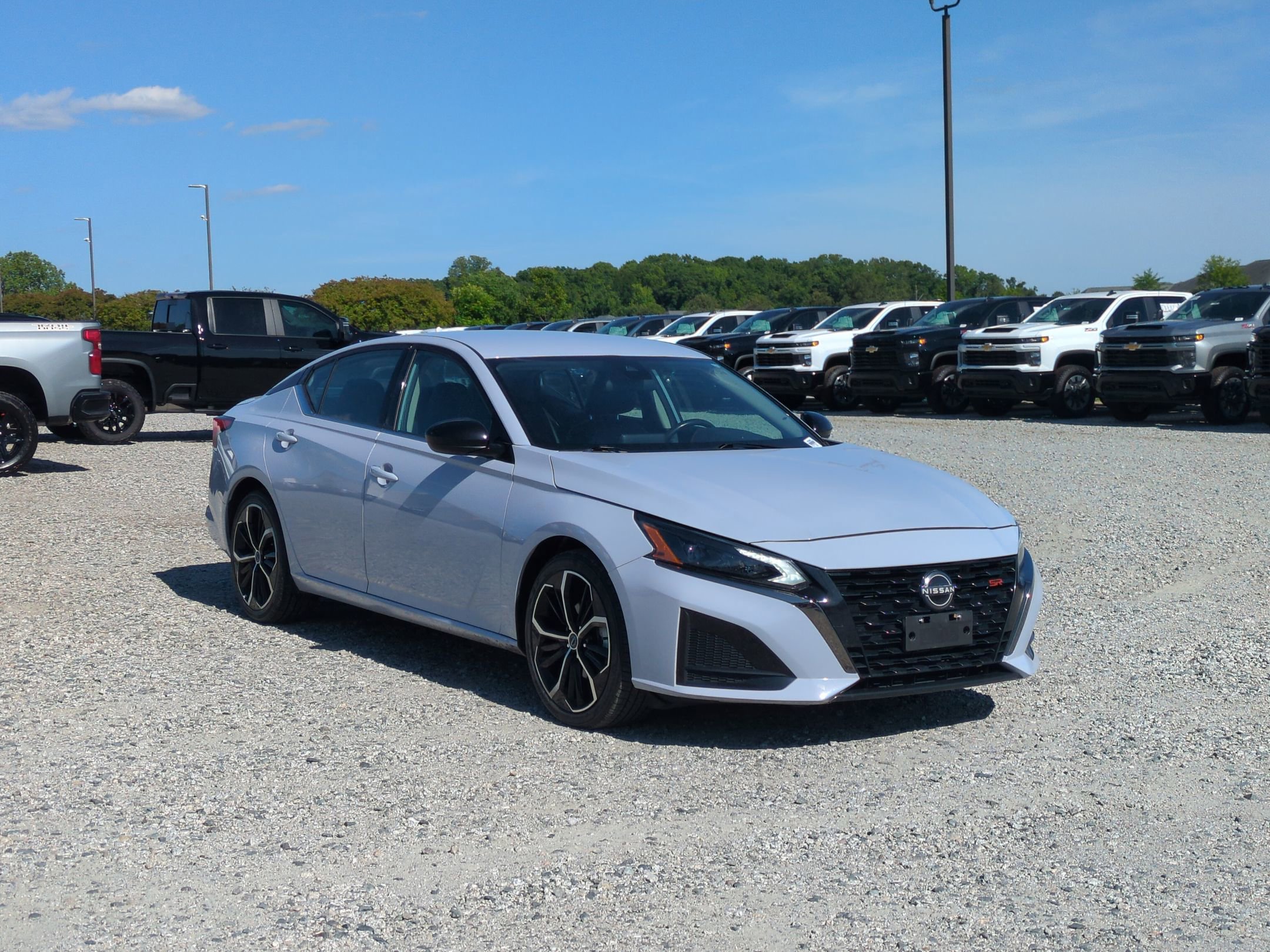 Used 2024 Nissan Altima 2.5 SR FWD video 2