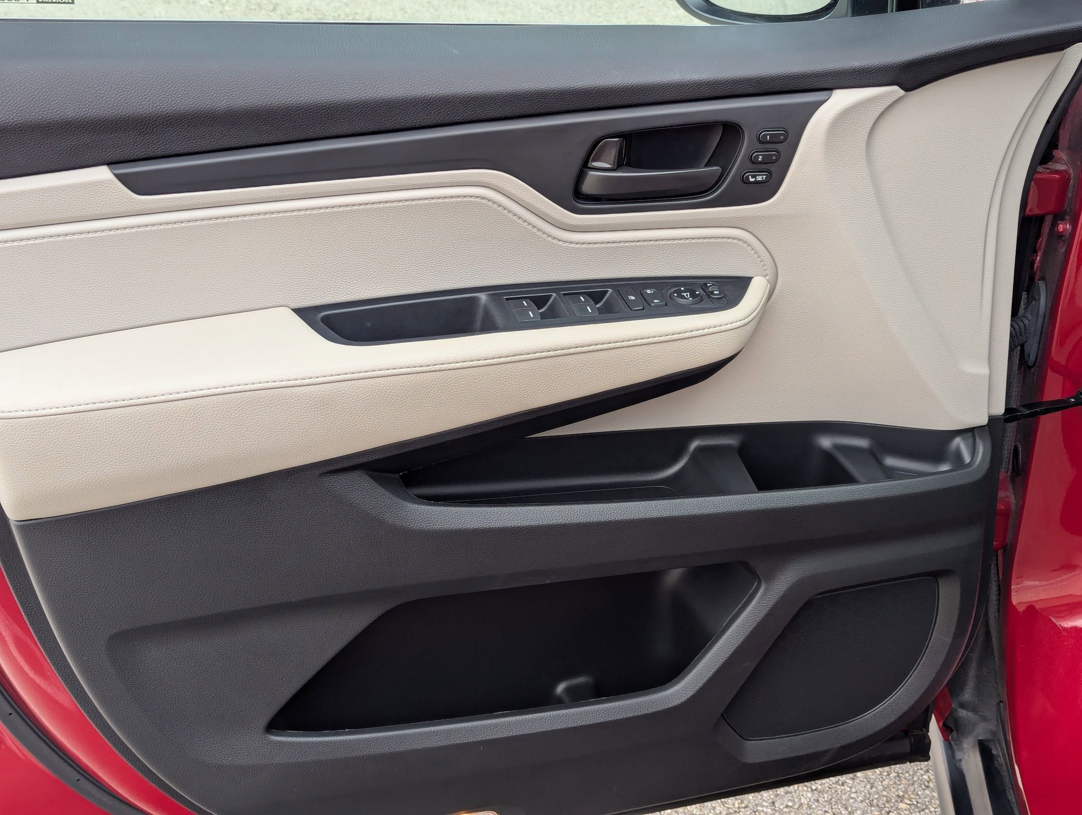 Certified 2025 Honda Odyssey EX-L image 11