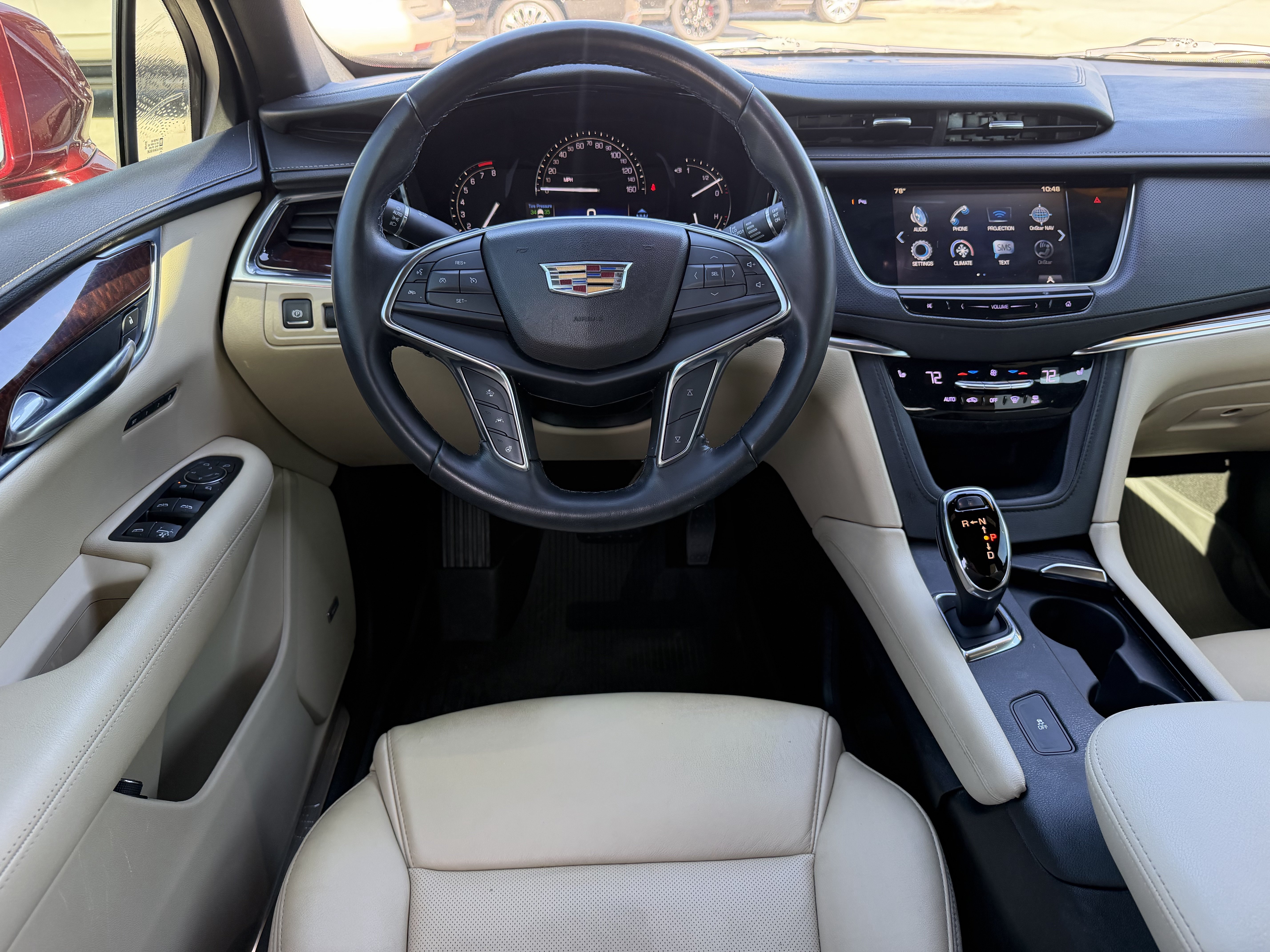 Used 2019 Cadillac XT5 Luxury FWD image 16