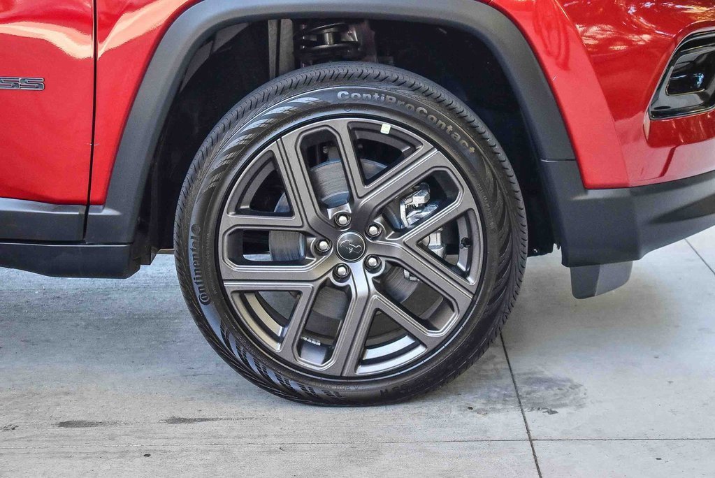 New 2026 Jeep Compass Limited image 11