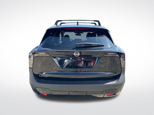New 2027 Nissan Kicks SR FWD image 8