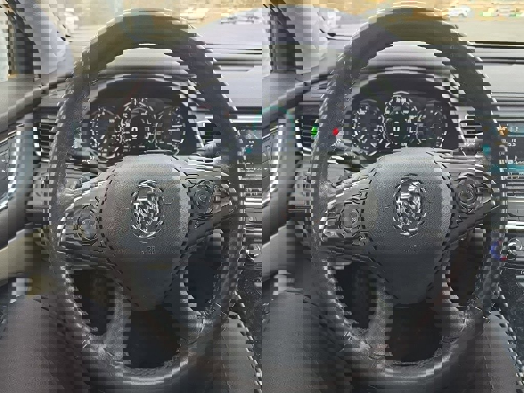 Used 2019 Buick LaCrosse Preferred image 18