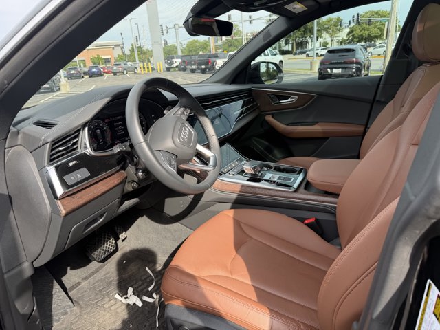 Used 2024 Audi Q8 Premium Plus w/ Premium Plus Package AWD/4WD image 5