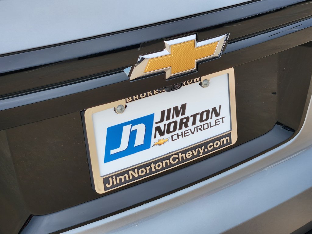 New 2026 Chevrolet Traverse LT w/ LPO, Floor Liner Package FWD image 7