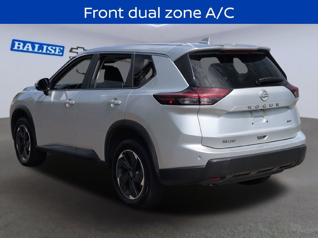 Used 2025 Nissan Rogue SV AWD/4WD image 6