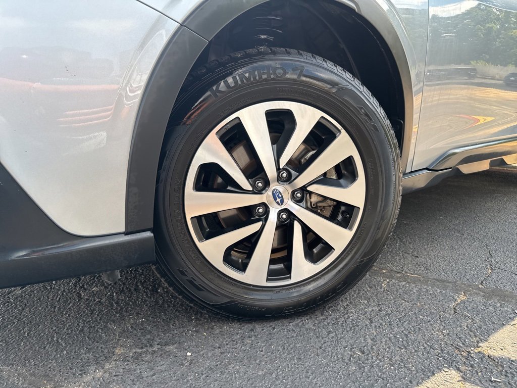 Used 2022 Subaru Outback Premium image 2