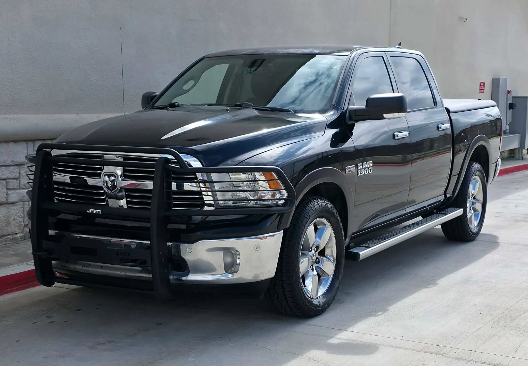 Used 2014 RAM 1500 Lone Star AWD/4WD image 7