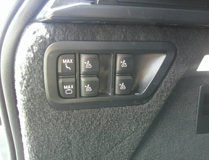 Used 2023 BMW X7 xDrive40i AWD/4WD image 54