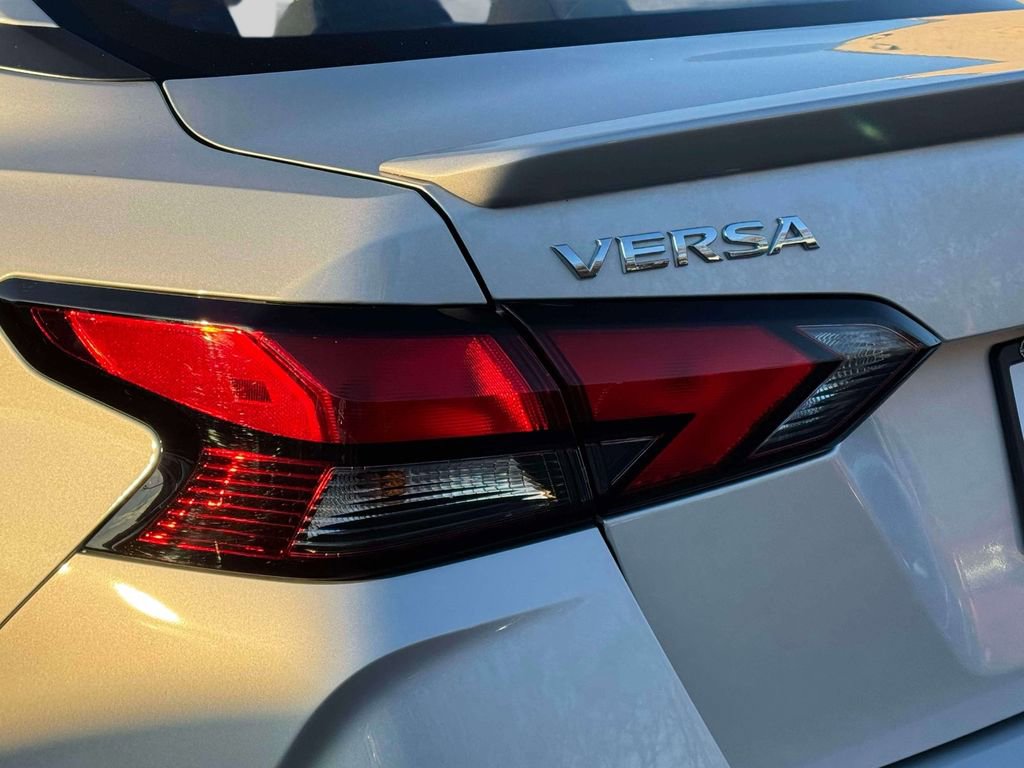 Certified 2025 Nissan Versa SR w/ Trunk Package FWD image 10